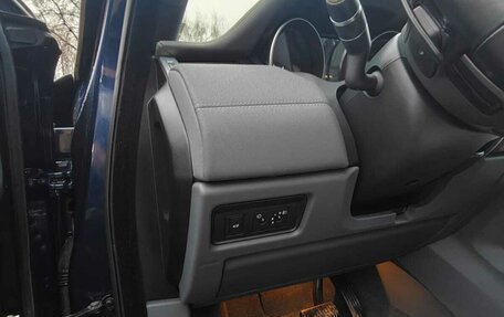 Land Rover Range Rover Evoque II, 2018 год, 2 450 000 рублей, 15 фотография