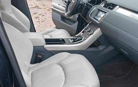 Land Rover Range Rover Evoque II, 2018 год, 2 450 000 рублей, 12 фотография