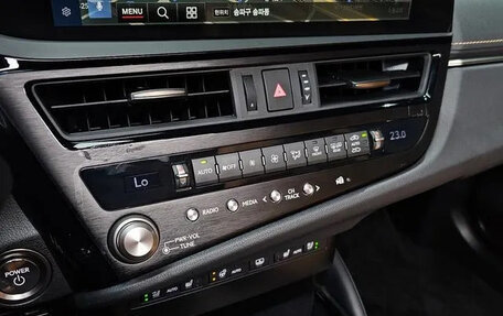 Lexus ES VII, 2023 год, 7 830 400 рублей, 13 фотография