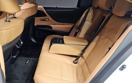 Lexus ES VII, 2023 год, 7 830 400 рублей, 19 фотография