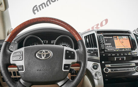 Toyota Land Cruiser 200, 2012 год, 3 171 000 рублей, 13 фотография