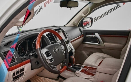 Toyota Land Cruiser 200, 2012 год, 3 171 000 рублей, 10 фотография