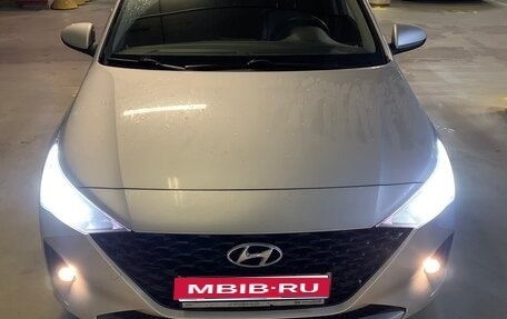 Hyundai Solaris II рестайлинг, 2021 год, 1 590 000 рублей, 1 фотография