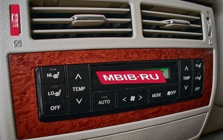 Toyota Land Cruiser 200, 2012 год, 3 171 000 рублей, 24 фотография