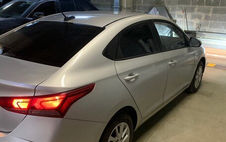 Hyundai Solaris II рестайлинг, 2021 год, 1 590 000 рублей, 5 фотография