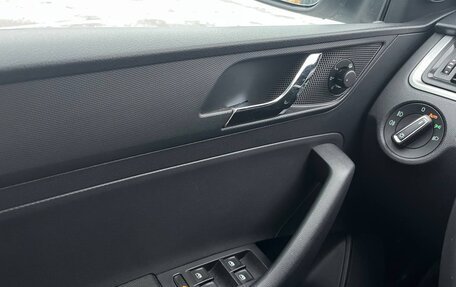 Skoda Rapid I, 2017 год, 1 230 000 рублей, 17 фотография