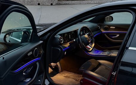 Mercedes-Benz E-Класс, 2021 год, 5 500 000 рублей, 9 фотография