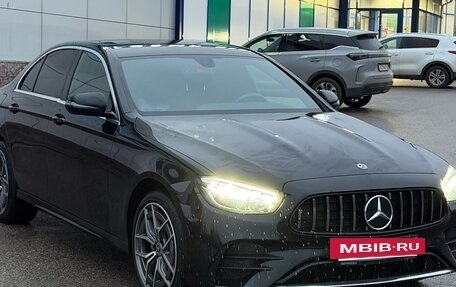Mercedes-Benz E-Класс, 2021 год, 5 500 000 рублей, 3 фотография