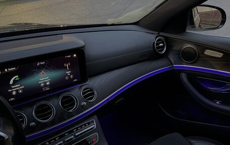 Mercedes-Benz E-Класс, 2021 год, 5 500 000 рублей, 12 фотография
