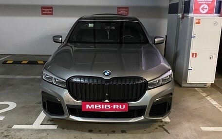 BMW 7 серия, 2019 год, 5 550 000 рублей, 21 фотография