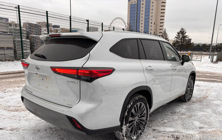 Toyota Highlander, 2025 год, 5 750 000 рублей, 4 фотография