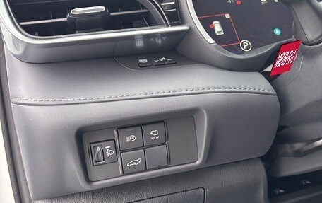 Toyota Highlander, 2025 год, 5 750 000 рублей, 13 фотография