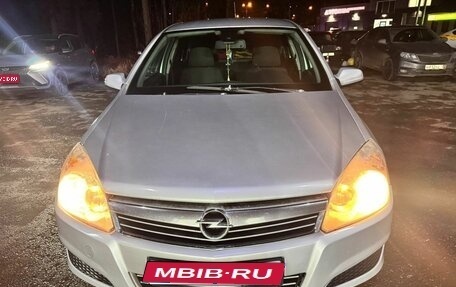 Opel Astra H, 2009 год, 450 000 рублей, 1 фотография