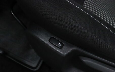 Renault Logan II, 2019 год, 999 000 рублей, 10 фотография