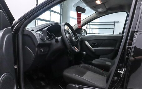 Renault Logan II, 2019 год, 999 000 рублей, 11 фотография