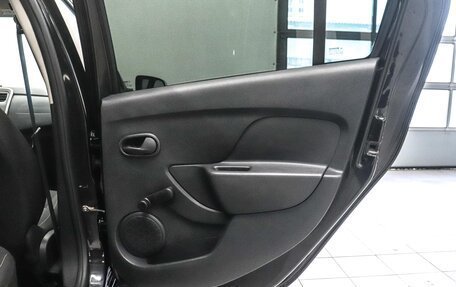 Renault Logan II, 2019 год, 999 000 рублей, 15 фотография