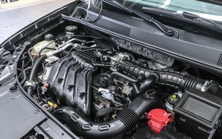 Renault Logan II, 2019 год, 999 000 рублей, 22 фотография