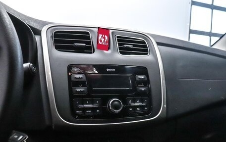 Renault Logan II, 2019 год, 999 000 рублей, 13 фотография