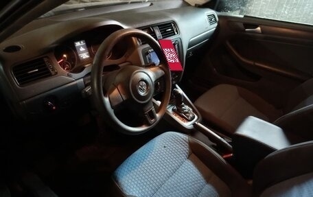 Volkswagen Jetta VI, 2014 год, 950 000 рублей, 10 фотография