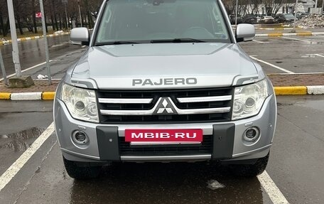 Mitsubishi Pajero IV, 2011 год, 2 200 000 рублей, 35 фотография