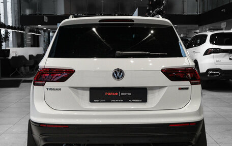 Volkswagen Tiguan II, 2019 год, 2 355 000 рублей, 5 фотография