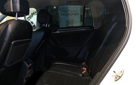 Volkswagen Tiguan II, 2019 год, 2 355 000 рублей, 8 фотография