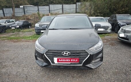 Hyundai Solaris II рестайлинг, 2017 год, 1 000 000 рублей, 1 фотография