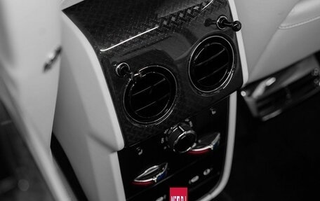 Rolls-Royce Cullinan, 2025 год, 79 000 000 рублей, 35 фотография