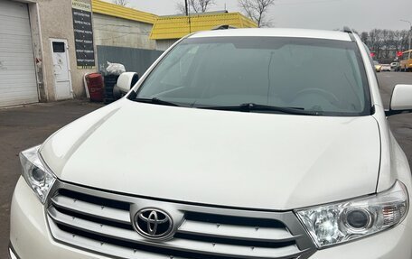 Toyota Highlander III, 2012 год, 1 450 000 рублей, 11 фотография