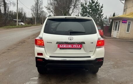 Toyota Highlander III, 2012 год, 1 450 000 рублей, 4 фотография