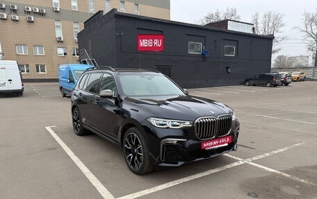 BMW X7, 2021 год, 11 000 000 рублей, 2 фотография