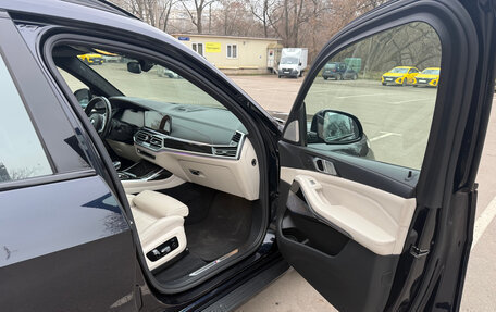 BMW X7, 2021 год, 11 000 000 рублей, 9 фотография