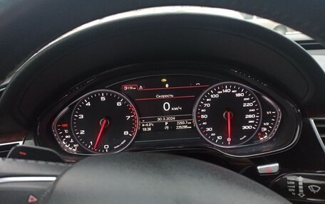 Audi A8, 2012 год, 1 950 000 рублей, 12 фотография