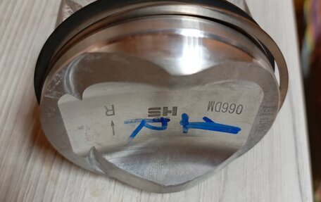 Audi A8, 2012 год, 1 950 000 рублей, 24 фотография