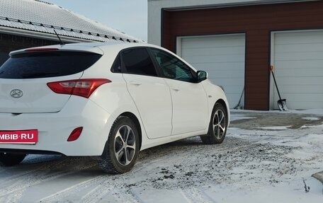 Hyundai i30 II рестайлинг, 2015 год, 1 350 000 рублей, 4 фотография
