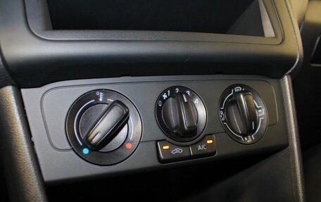 Volkswagen Polo VI (EU Market), 2017 год, 1 206 000 рублей, 13 фотография