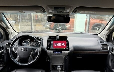 Toyota Land Cruiser Prado 150 рестайлинг 2, 2022 год, 6 100 000 рублей, 11 фотография