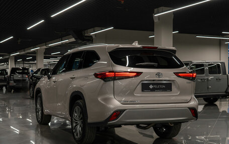 Toyota Highlander, 2025 год, 6 100 000 рублей, 4 фотография