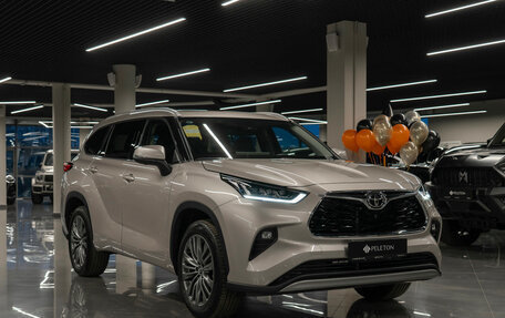 Toyota Highlander, 2025 год, 6 100 000 рублей, 2 фотография