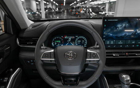 Toyota Highlander, 2025 год, 6 100 000 рублей, 11 фотография