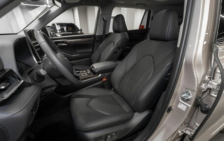 Toyota Highlander, 2025 год, 6 100 000 рублей, 9 фотография