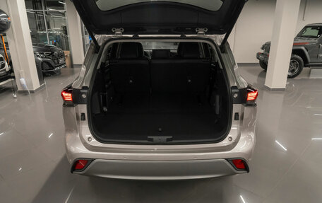 Toyota Highlander, 2025 год, 6 100 000 рублей, 29 фотография