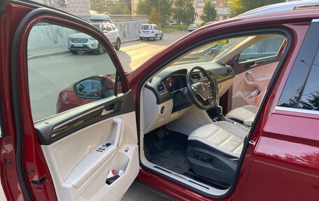 Volkswagen Tiguan II, 2016 год, 2 300 000 рублей, 4 фотография