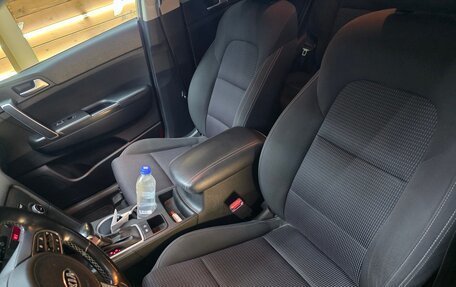 KIA Sportage IV рестайлинг, 2018 год, 2 300 000 рублей, 7 фотография