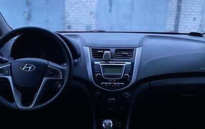 Hyundai Solaris II рестайлинг, 2011 год, 620 000 рублей, 1 фотография