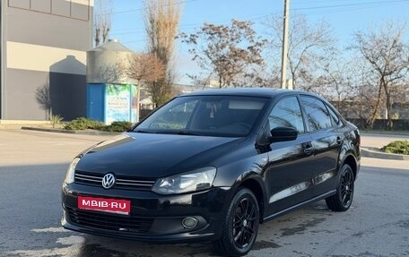 Volkswagen Polo VI (EU Market), 2013 год, 749 000 рублей, 1 фотография