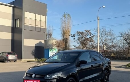 Volkswagen Polo VI (EU Market), 2013 год, 749 000 рублей, 2 фотография