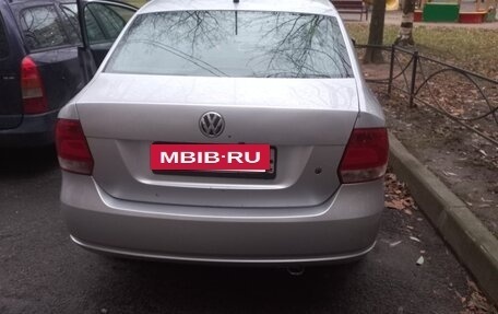 Volkswagen Polo VI (EU Market), 2013 год, 350 000 рублей, 2 фотография