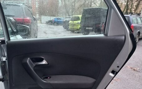 Volkswagen Polo VI (EU Market), 2013 год, 350 000 рублей, 16 фотография