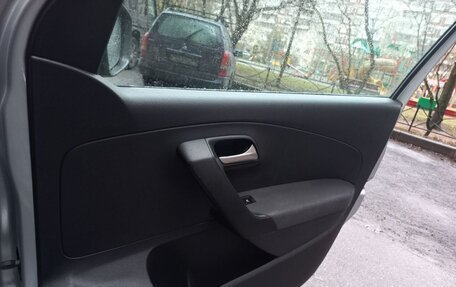 Volkswagen Polo VI (EU Market), 2013 год, 350 000 рублей, 17 фотография